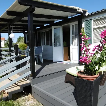 Holiday home Mobilheim Sunstar Kastelir